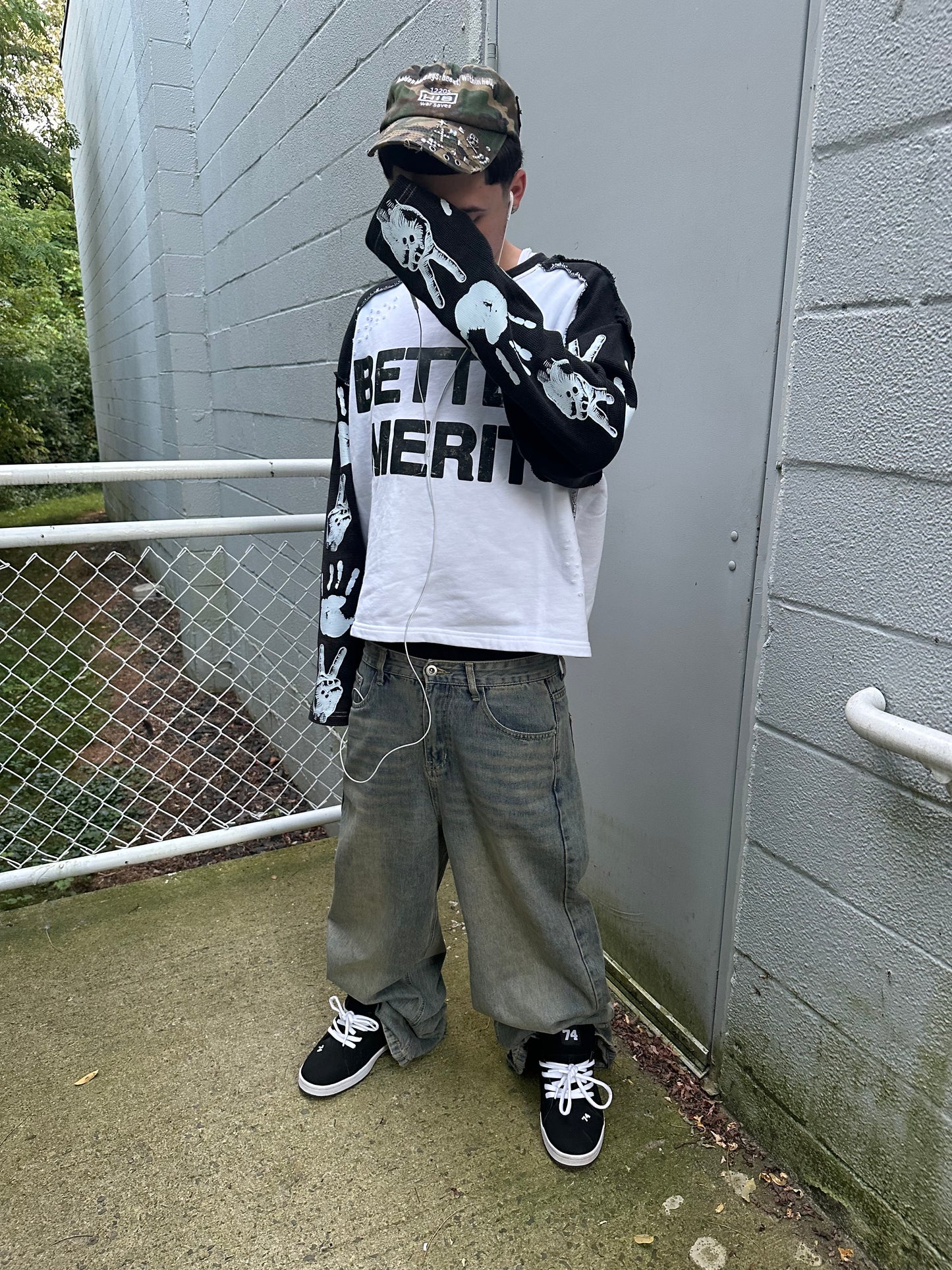 Distressed thermal sleeved tee